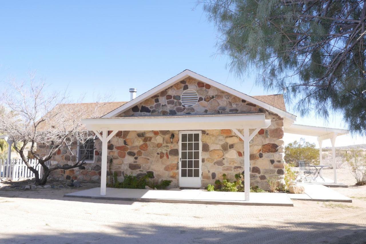 Campbell House Hotel Twentynine Palms Exterior photo