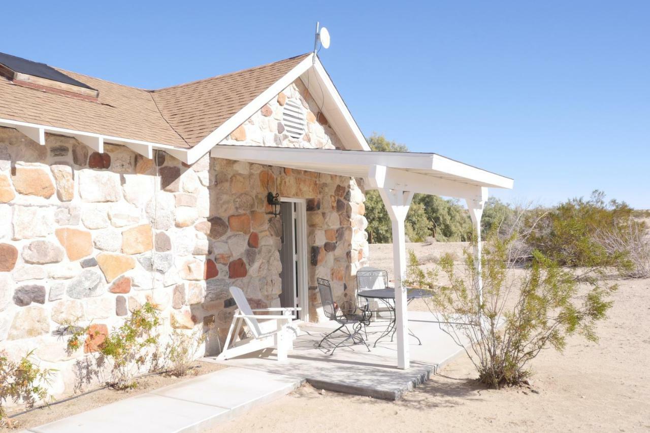 Campbell House Hotel Twentynine Palms Exterior photo